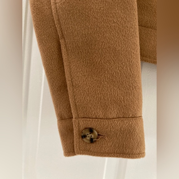 Cropped Shacket - Picture 3 of 5